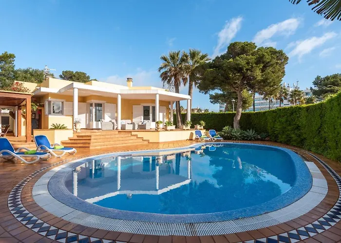 Moll Moll Cala Blanca (Menorca)