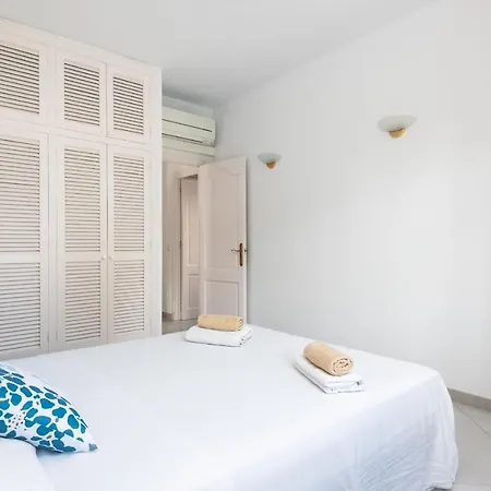 Moll Moll * Cala Blanca (Menorca)